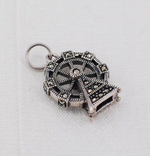 Ferris Wheel Charm